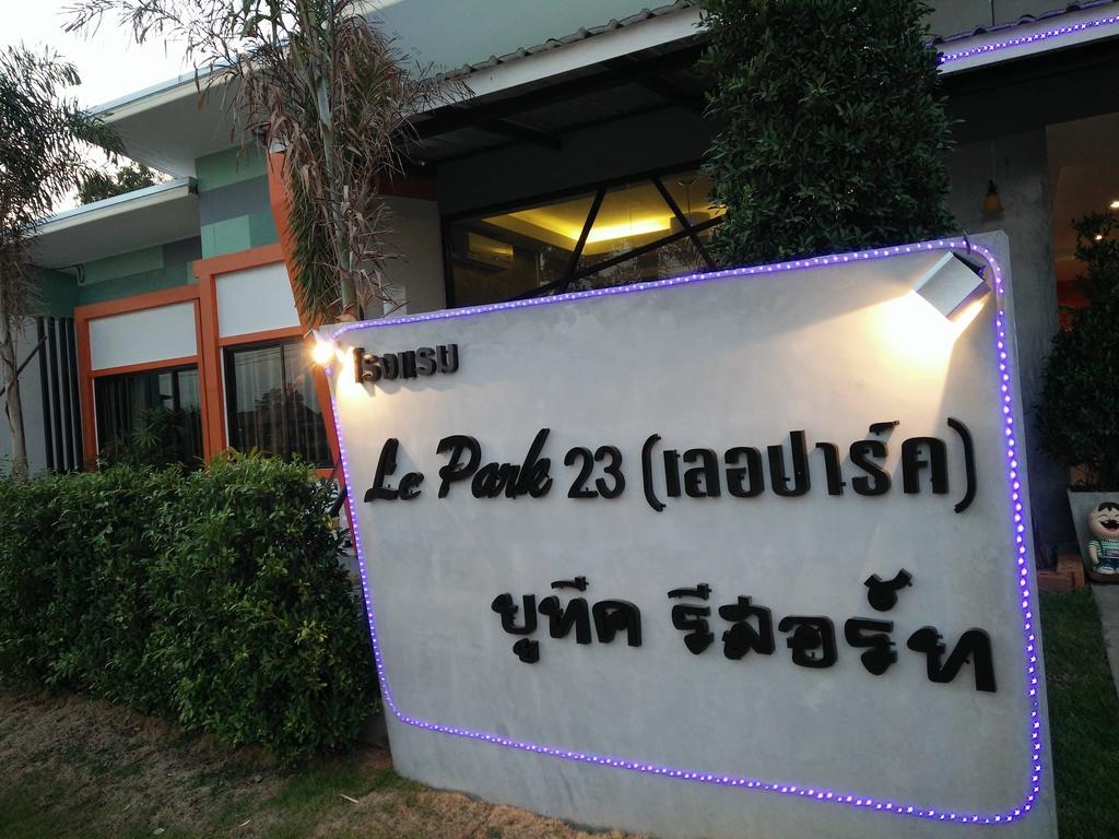 Le Park 23 Boutique Resort Roi Et Exterior foto